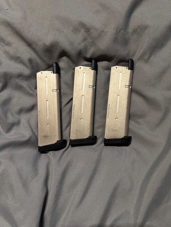 Imagen 3 de Airsoft Pistole 1911 STI TAC MASTER (Gas Blow Back) + 3 Magazine + Holster