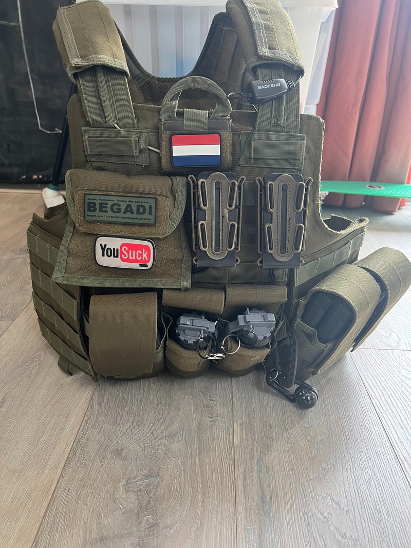 Bild 1 für Tactical vest met pouches, in goede staat!