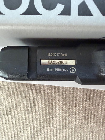 Image 3 pour Glock 17 Gen. 5 Airsoft mit Metallschlitten GBB 6mm BB