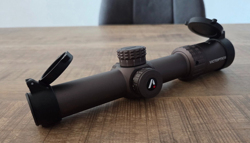 Imagen 1 de Nieuwe VictOptics S6 1-6x24 LVPO Tan Scope