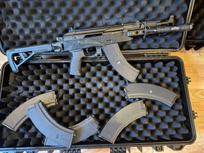 Image for Tokyo Marui AKX GBBR met 6 magazijnen, vele upgrades