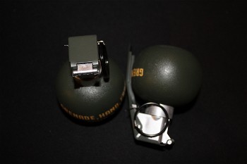 Image 3 for 2x Dummy m67 frag granaten met opslagruimte voor ongeveer 600 bb's elk