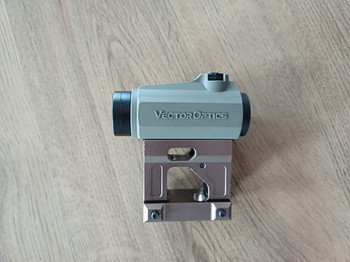 Bild 2 für Vector optics Maverick 1x22 S-SOP + Unity FAST mount (replica)
