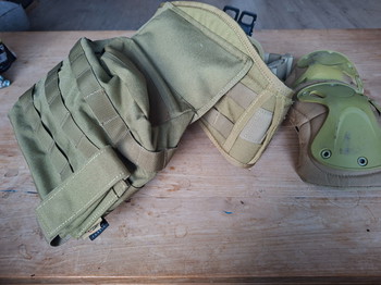 Afbeelding 2 van Belt, dump pouche, side holster, knee protectors