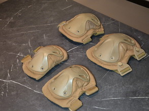 Bild für Emerson Gear Tactical Knee en Elbow pas | Tan