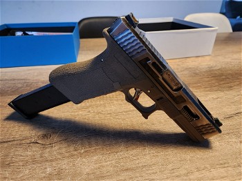 Image 2 pour WE Glock 17 WET edition. + APS Acp Co2 Glock