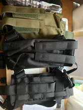 Afbeelding van P90 pouches voor aan je been