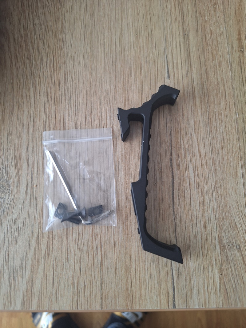 Bild 1 für FRONT GRIP ANGLED