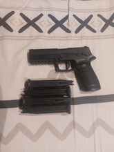 Bild für FR - EN P320 TM + 4 Chargeurs / Mags