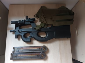 Imagen para Cyma p90 met pouches en 2 mags.