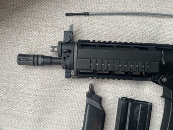 Bild 2 für HK416 D AEG airsoft replica + accessoires + draagtas