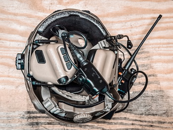 Afbeelding 2 van Helmet, EARMOR & COMMS set
