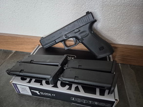 Image pour Glock 17 Gen 5 | 4 magazijnen | Umarex VFC