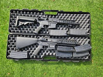 Image 3 pour 2x m4 incl de mags en case