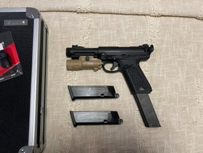 Image for AAP-01 met 2mags 1extra lange mag en carry case
