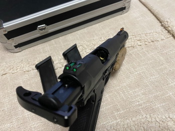 Image 2 for AAP-01 met 2mags 1extra lange mag en carry case