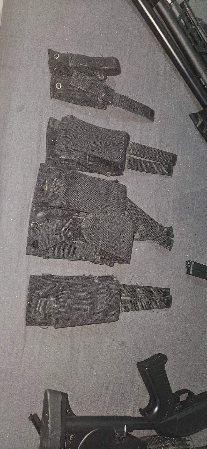 Image 1 for Pouches m4