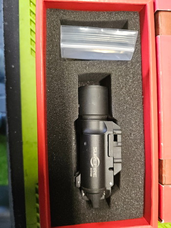 Afbeelding 2 van Surefire lamp