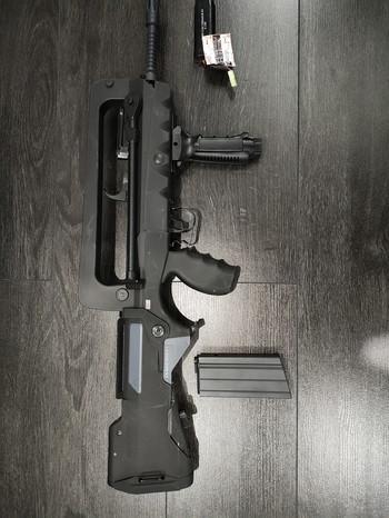 Imagen 4 de Bulkverkoop: Cybergun FAMAS - Golden Eagle M4 CQBR GBBR (MC6624) - WE Beretta M9