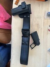 Bild für Belt met hi-capa holster