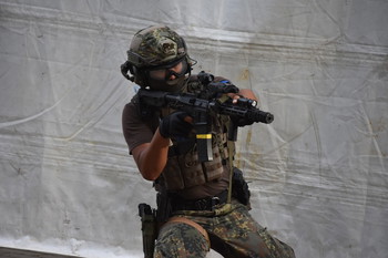 Image 2 for Olight PL-Pro Valkyrie