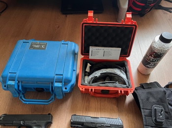 Image 4 for Te koop wegens beëindiging hobby - 1x Umarex Glock 17 Gen 5 en 1x Umarex Walter PPQ GBB met accessoires