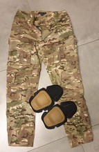 Image pour tactical gear broek camo  maat 34 met kniebeschermers