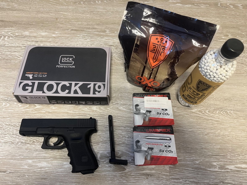 Image 1 for Umarex Glock 19 NBB 6mm
