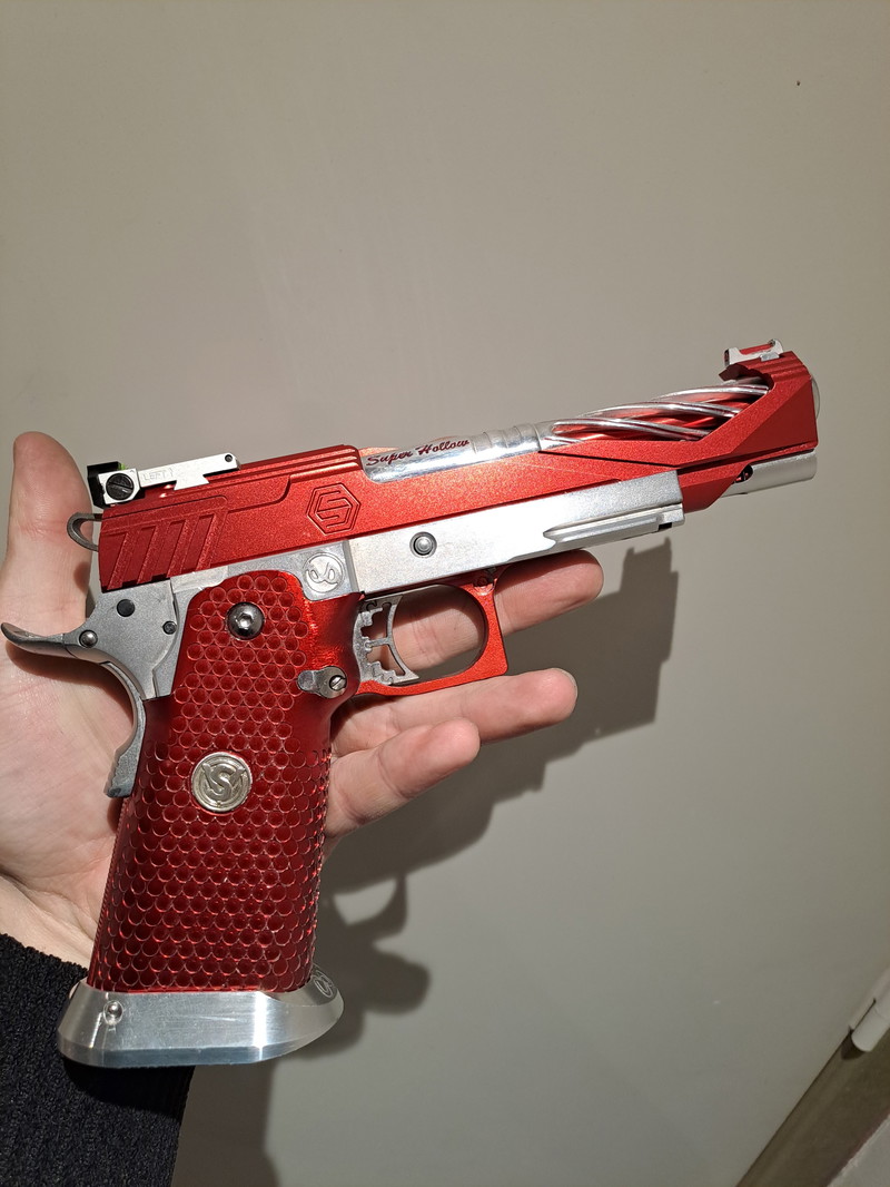 Image 1 for Custom silver and red hi capa