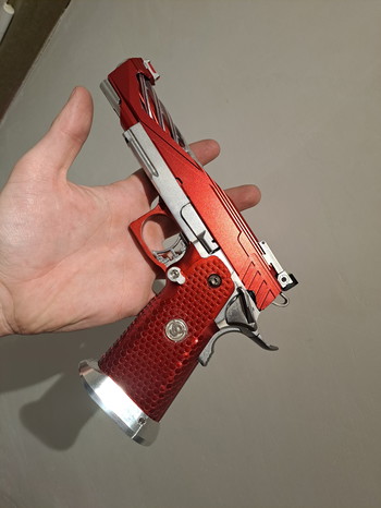 Image 2 for Custom silver and red hi capa