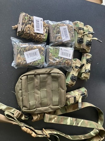 Afbeelding 2 van Diverse Camo pouches, belt etc. (Novritsch Nuprol..)