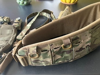 Afbeelding 3 van Diverse Camo pouches, belt etc. (Novritsch Nuprol..)