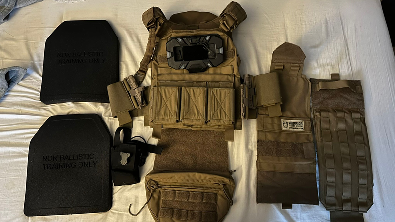 Afbeelding 1 van Warrior Assault Systems DCS Plate carrier - Tan