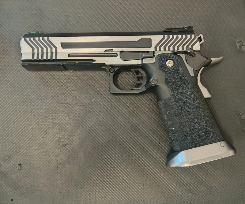 Image 1 for AW HX1101 - LIGHTLY MODDED