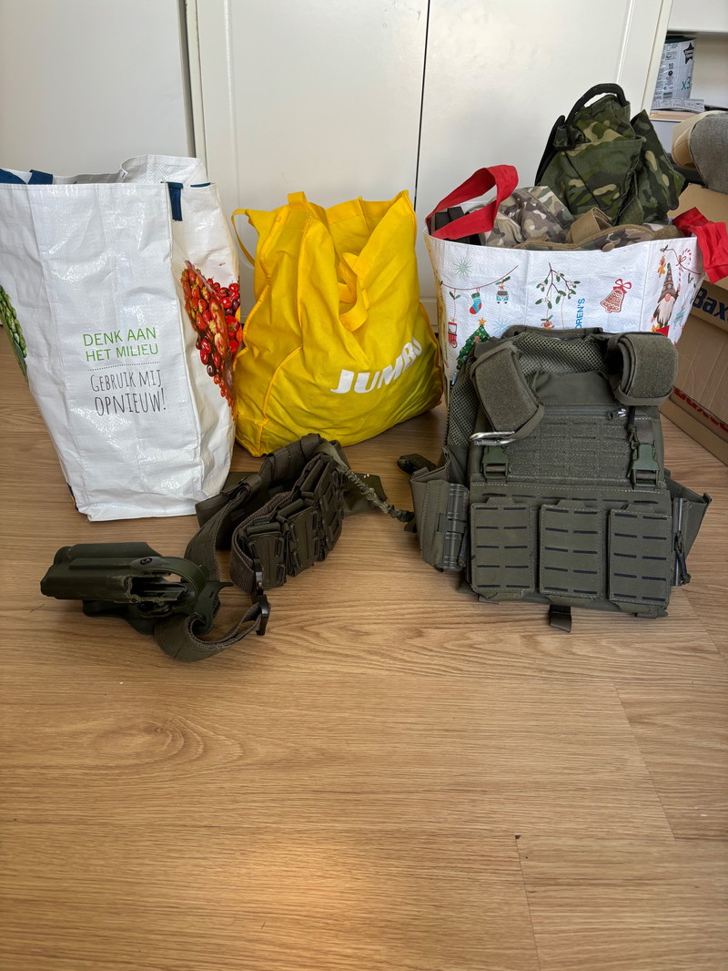 Afbeelding 1 van Groot airsoft lot