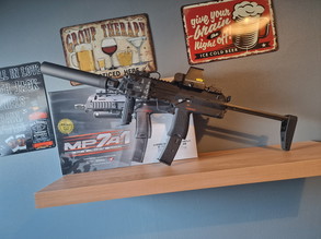 Bild für Tokyo Marui MP7 A1 | Met attachments