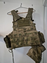 Bild für Te koop Atacs-FG plate carrier + pouches