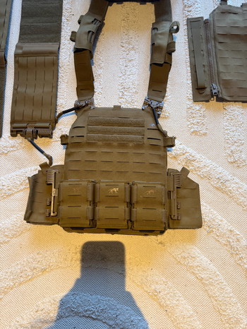 Bild 2 für Tasmanian tiger plate carrier + breacher pack