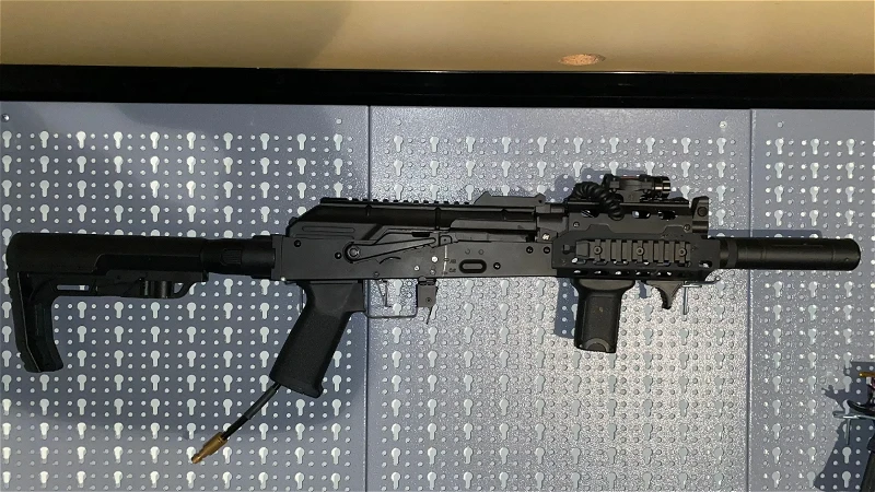 Afbeelding 1 van Keurige HPA AK-74 CQB build met Wolverine Inferno Engine Gen2 incl. HPA fles, Tracer en Laser