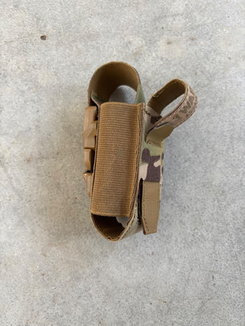 Afbeelding 3 van Laser cut smoke pouch