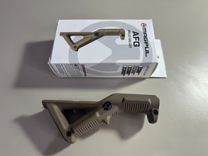 Imagen para Magpul AFG Angled Fore-Grip Dark Earth