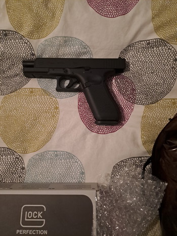 Afbeelding 2 van Glock 17 te koop