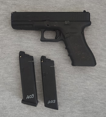 Imagen 3 de Glock 17 gen4 + O-Light Valkyrie PL-PRO