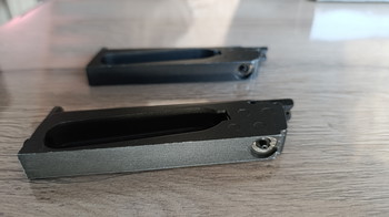 Imagen 3 de 2x lekkend co2 mag 1911 cybergun