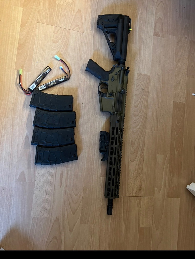 Image 1 for Vfc Avalon