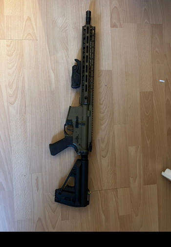 Image 3 for Vfc Avalon
