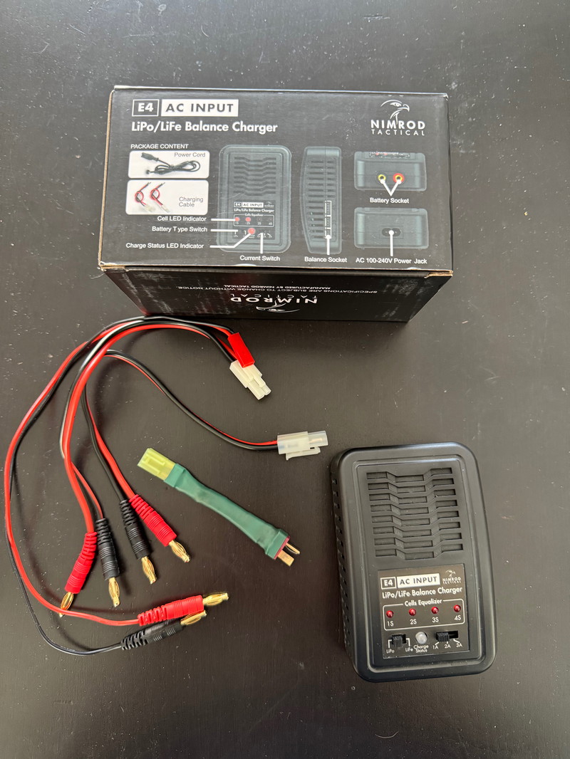 Imagen 1 de Nimrod E4 LiPo/LiFe oplader
