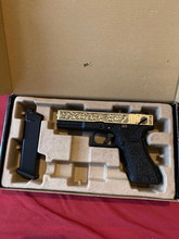 Image for WE Glock 18c Gilded Incl. 2 mags