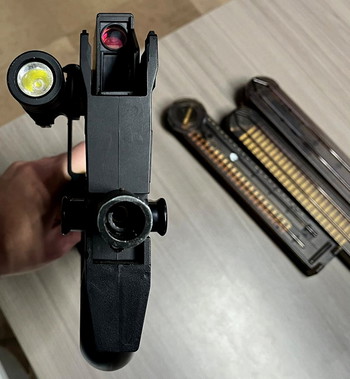 Image 5 for P 90 TOKYO MARUI met 3 mags