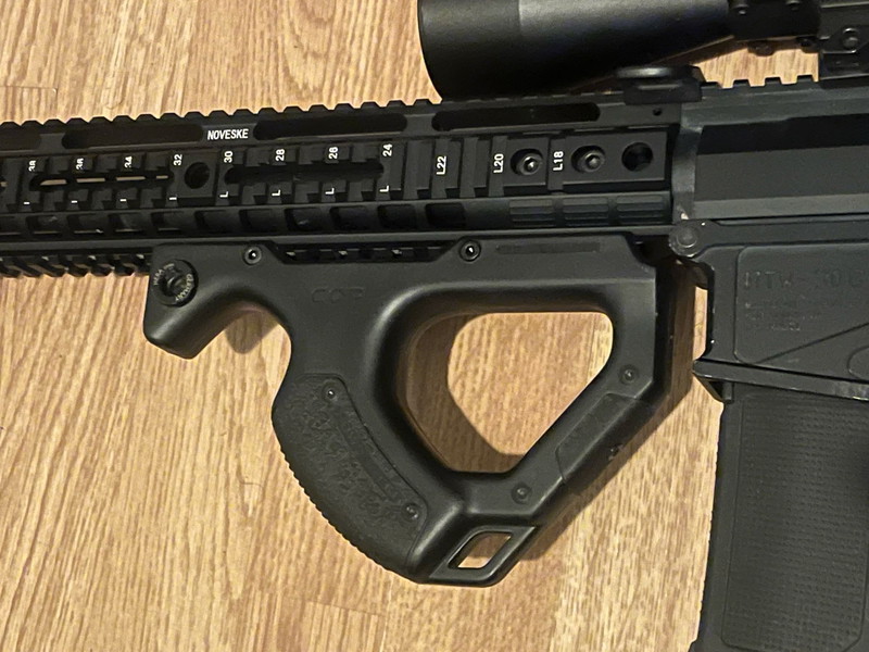 Imagen 1 de HERA ARMS cqr grip